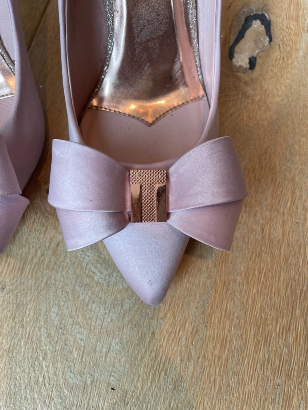Ted Baker Blush Pink Satin Bow Pointed Toe Heels - Picture 4 of 9